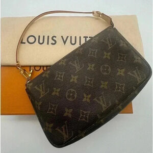 LOUIS VUITTON M40712 Pochette (Vintage, Brand New Straps, All Inclusion inc.)
